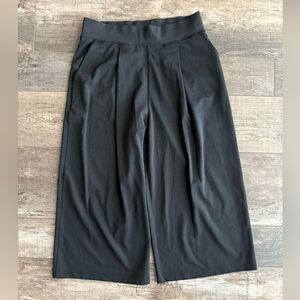 Lululemon Black Pleated Wide-Leg Crops
